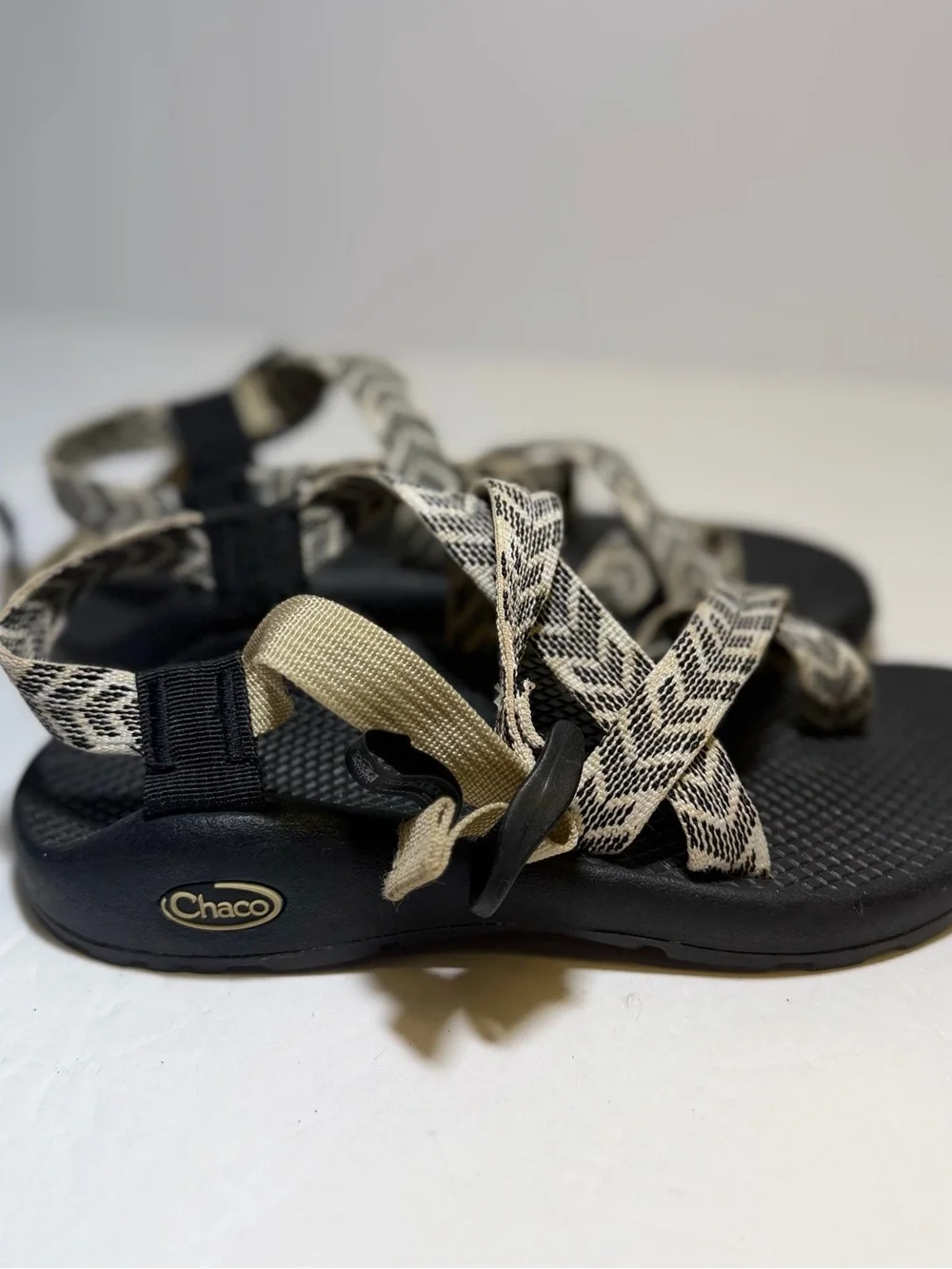 Chaco Black Sandal with Tan and Beige Chevron Straps 7 small chip in clasp